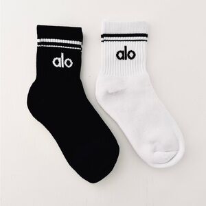 Alo yoga half Crew Socks 2 pair